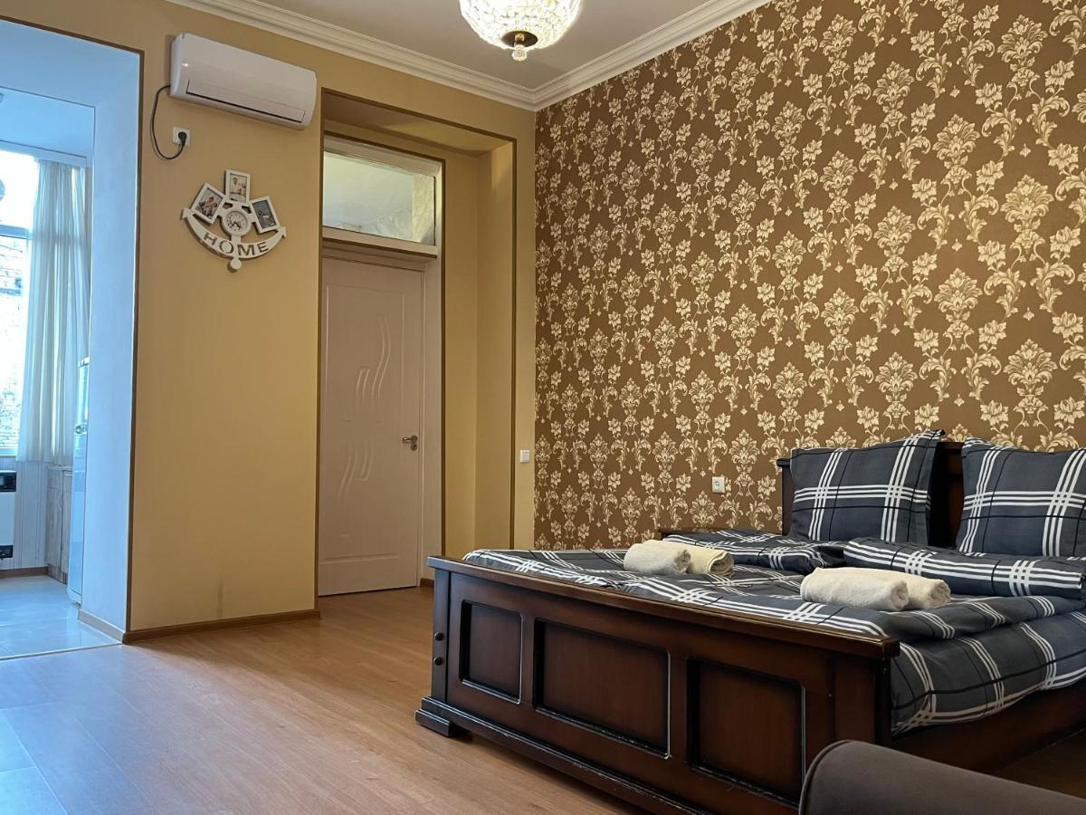 Sunny Apartments Tbilisi Eksteriør bilde